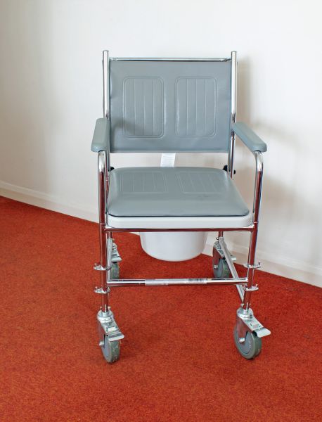 Cost of Commode Replacement in Bradenton